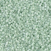 Miyuki Delica Beads 1,6mm DB1536 Opaque Light Mint Ceylon ca 5 gr