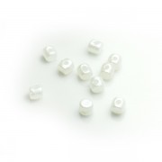 Minos par Puca ® 2,5x3mm 02010-25001 Pastel White ca 10 gr