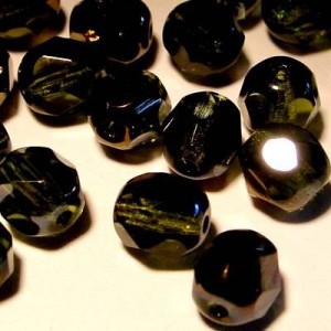 Glasschliffperlen 6mm Dunkel olive NUT 50 Stück