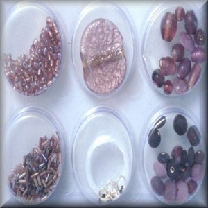 Perlen Mix inclusive Zubehör purple