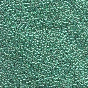 Miyuki Delica Beads 1,6mm DB0426 dyed galvanized medium Green 5gr