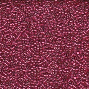 Miyuki Delica Beads 1,6mm DB1841 Duracoat galvanized Blight Cranberry ca 7,2 Gr.