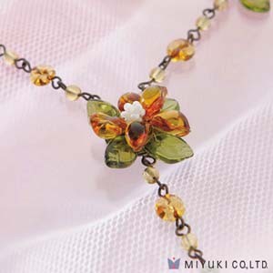 Miyuki Schmuck Bastelset BFK 72 Orange Flower Necklace