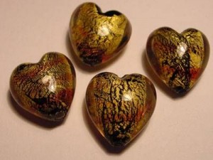 Glasperlen Goldfolie Herzform 15x15mm schwarz crystal